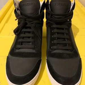 Authentic Reeth Leather Burberry sneakers